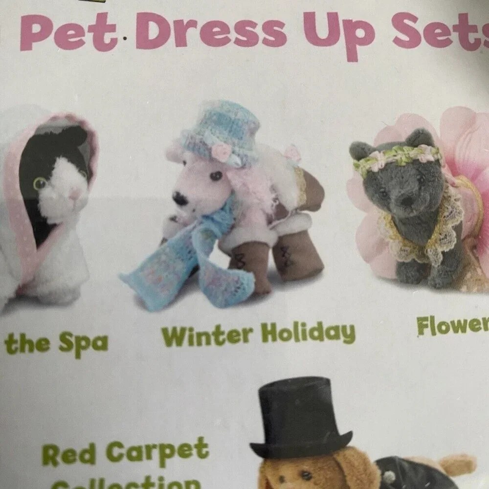 Rare Retired Paw Parazzi Celebrity‎ Pet Dress Up Winter Holiday Clothes Set NEW